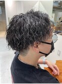 【mee.】ヤジマ ツイストスパイラルパーマ 七三分け