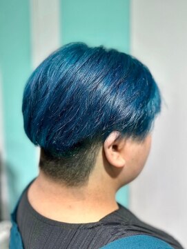 マティーナ ヘアー 池袋(Matina hair) 【ターコイズブルー×刈り上げショート】20代30代40代50代