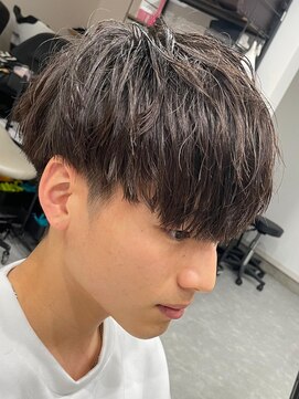 フゥ 宇都宮(FeU) 波巻きパーマメンズパーマメンズヘアツーブロックツイストパーマ