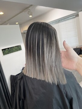 ピヨン 心斎橋(piLLon) 黒髪/ボブルフ/ネビージュ/小顔/ワンレン/髪質改善/