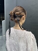 モゴイケブクロ(MOGO IKEBUKURO)&nbsp;結婚式/お呼ばれに◎リボン風カチモリアレンジ