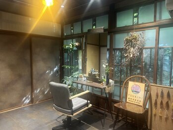 つきひの写真/築100年の古民家を改装し、静かな庭園を眺めながらくつろげ、1人だけの癒しの空間を楽しめます♪