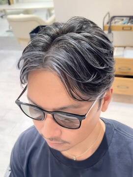 バース 梅田中崎町店(BIRTH) 50代40代白髪ぼかしシルバーメッシュバレイヤージュ