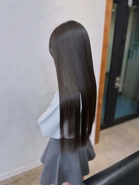 美髪矯正と髪質改善トリートメント
