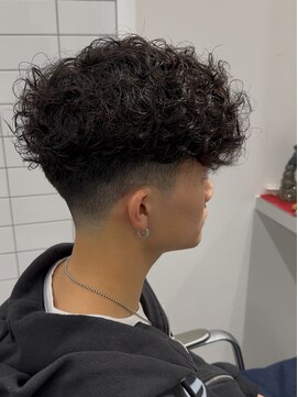 グルーマーズクレッジ 渋谷店(GROOMER/S CREDGE) men's/メンズ/フェザーパーマ/サーフカール/スペインカール/渋谷