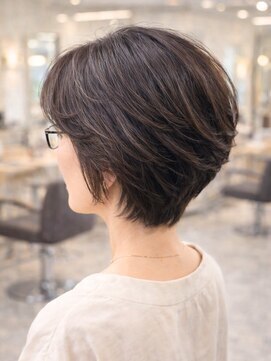 2026年春】アッシュブラウン ショートの髪型・ヘアアレンジ｜人気順