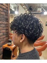 ヘアメイク フレンシア(hair make flencia) 男性の魅力を引き出すハードスパイラルマッシュ【224スタイル】