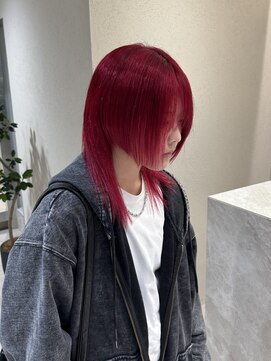 シア(XIA) レッドカラー