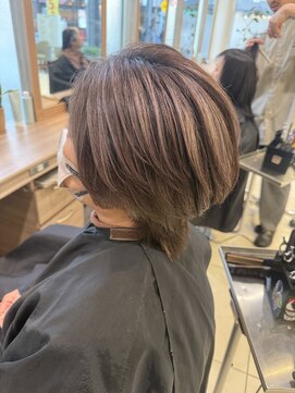 アッシュ 等々力店(Ash) 脱白髪染めハイライト