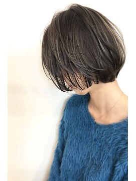キアラ(Kchiara) ハイライト大人シルエットショートボブ