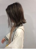 sungoose tokyoネオウルフ毛先パーマフォギーベージュ耳かけ