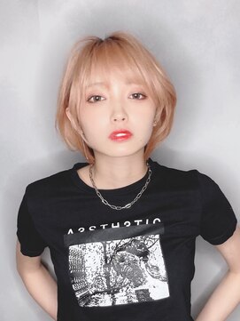 イーラ(era) 《era》シースルー前髪　大人可愛い丸みショート　みわ