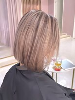 シェリ(che'rie) クールローライト×タッセルボブ