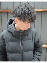 フリーク バーバーショップ 都島店(FREAK BARBER SHOP) 黒髪王道ツイストスパイラルパーマツーブロックマッシュ