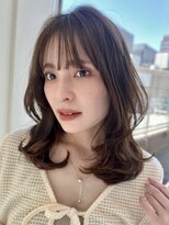 バイオレットジェム(Violet`jem)&nbsp;ミディアムヘアレイヤーカットくびれミディマロンベージュ