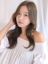 トローノ 栄(TRONO) 透明感カラー　ブラウンヘア　内巻きミディアム　顔周りカット