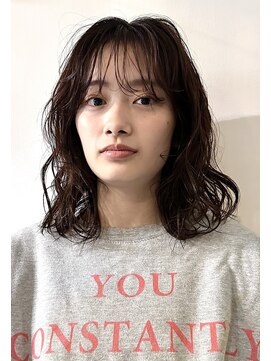 ナループロアオハナ(Nalu pu loa ohana) ミディアムパーマ/コテ巻き風パーマ/ゆるめパーマ大きめパーマ