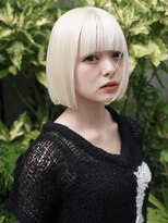 ピークアブー 原宿ハラカド(PEEK-A-BOO) ホワイトブロンド/ホワイトヘア/ホワイトボブ/金髪ボブ/金髪