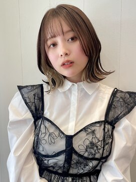 ステアケース 武蔵小杉店(stair:case) くびれボブ外ハネボブベージュインナーカラーシースルーバング