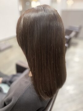 ダンディゾン ブルー 神楽坂(Dans Dix ans bleu) 【Dans Dix ans】頑張りすぎない等身大ミディアムが今っぽい