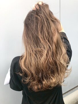 ニルス(nils) バレイヤージュ