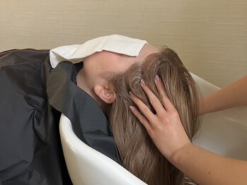 ミミバイジル(mimi by JILL)の写真/頭皮・毛髪診断で1人1人に合うアイテムをブレンド◎あなただけのブレンドオイルとアロマで癒しのひとときを