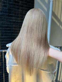 最旬トレンドカラーも☆人気の艶カラー、ケアブリーチ使用◎ダメージレスで周りに自慢したくなる髪色に♪