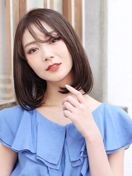 ミディアムストレート×ニュアンスカラー【LEB神戸三宮】