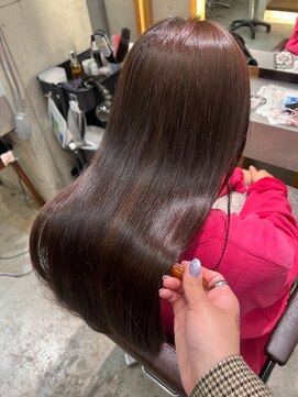 フォト 新宿(foto) 縮毛矯正/似合わせカット/ミディアムレイヤーカット/新宿