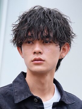 フィフス 天神大名(fifth) 天神メンズパーマツイストスパイラルパーマ波巻きパーマツイスパ
