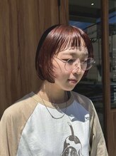 エルナ(ELNA) 小顔に見えるハッシュカットボブ×チェリーレッド