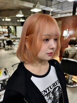 モモ(momo)&nbsp;ハイトーンインナーカラーイヤリングカラーオレンジベージュ
