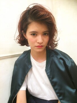 ランプ ヘアー(lamp hair) 【lamp hair 】外ハネ外国人風ウェーブ