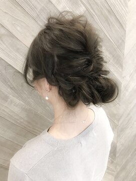 ロロネー 梅田(Lolonois) 【Lolonois梅田】カーキアッシュ×アレンジ　（藤岡なおき）