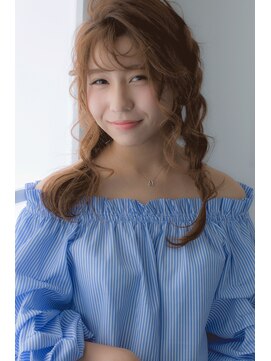 エルフォ(elfo) 【elfo】女子ウケ抜群!ロングの三つ編みアレンジ