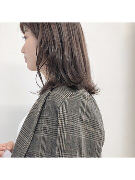 ガーランドウメダ(Garland umeda) ピンクベージュ×ロブヘア