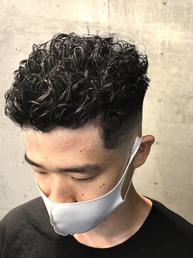 グッドプレイスアンドシング(Good Place&thing) メンズ刈り上げ短髪スキンフェードフェードカットハードパーマ