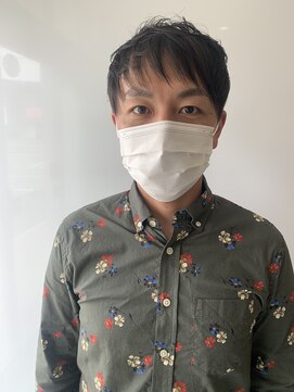 ヨロ(YoLo.) 大人ツーブロックマッシュ