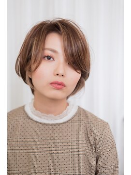 ディーボーイリタ 光の森(D-BOY Lita) 丸みボブ