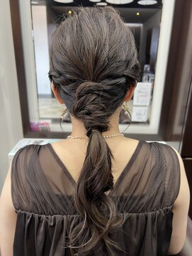 ラボア(La'BOA) ダウンスタイルヘアアレンジ