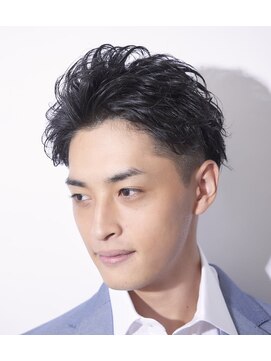 ラヴィ ニュー 両国店(LAVIE NEW) 爽やかスーツ短髪アップバンクショートツーブロック20代30代