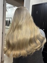 ジーナ(XENA)&nbsp;小顔に見せるヘア×ワンレン×渋谷