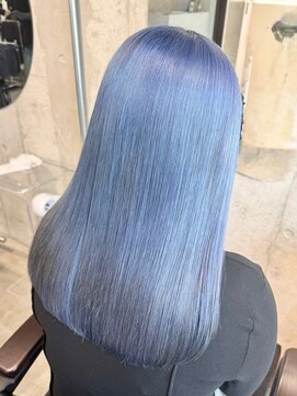 リル ラウム 原宿(LiL Raum) ブルーラベンダー/原宿ブリーチ/ダブルカラー/レイヤーカット