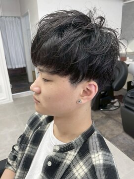 スペインカール/スパイキーショート/ブルーブラック/金沢文庫