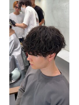 リップス 横浜(LIPPS) 波巻きパーマ 刈り上げマッシュ 波巻きツイスト