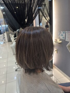 マアム ジー 経堂店(ma'am Zee) ハイライト/グレージュ