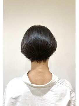 エマ(emma) くびれ丸みショート