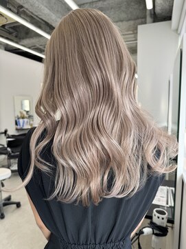 ミルクティーベージュ/ハイトーンカラー