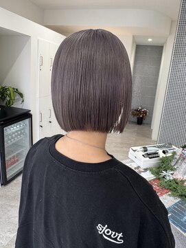 ハイトーンボブ/シルバーグレージュ