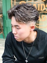 プロショップウェーブ セカンド(PRO SHOP WAVE II)&nbsp;スペインカール/フェザーパーマ/メンズパーマ/テーパーフェード